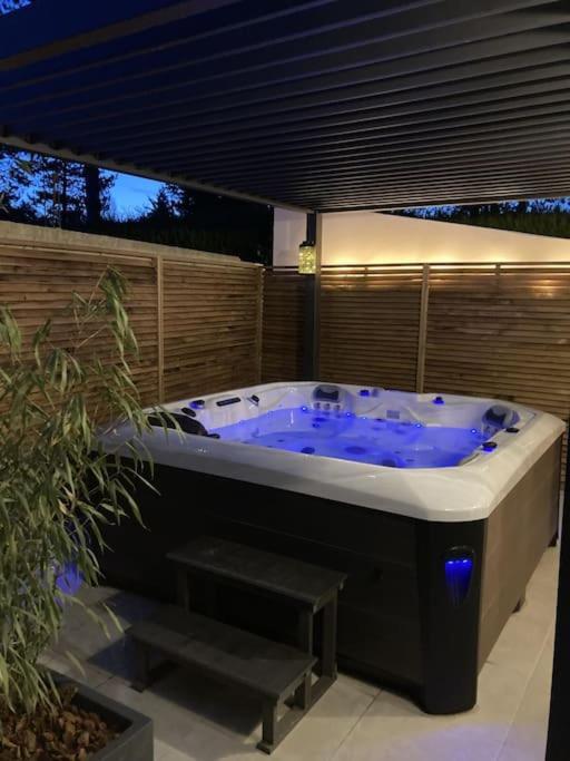 Spa & Serenite, Aux Portes De Disney Et De Paris Villiers-sur-Morin Esterno foto